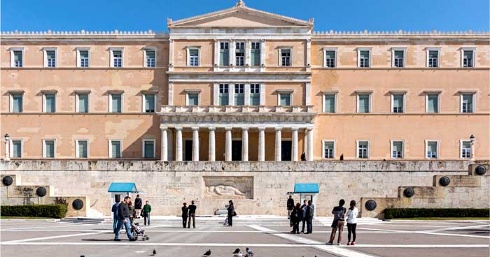 Ψηφίστηκε από τη Βουλή το νομοσχέδιο για το Πανεπιστήμιο Θεσσαλίας, το ΕΚΠΑ και το Γεωπονικό Πανεπιστήμιο Αθηνών